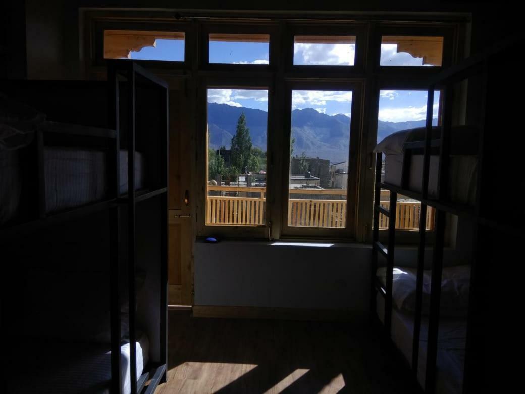 Hitchhikers Hostel Ladakh Leh Exteriör bild
